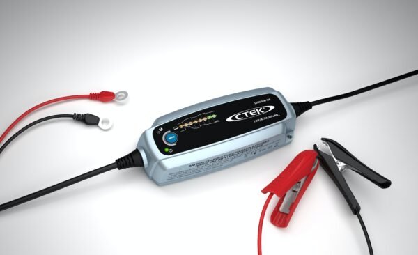 C-TEK 56-926 LITHIUM US Battery Charger - Image 2