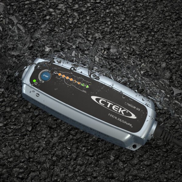 C-TEK 56-926 LITHIUM US Battery Charger - Image 3